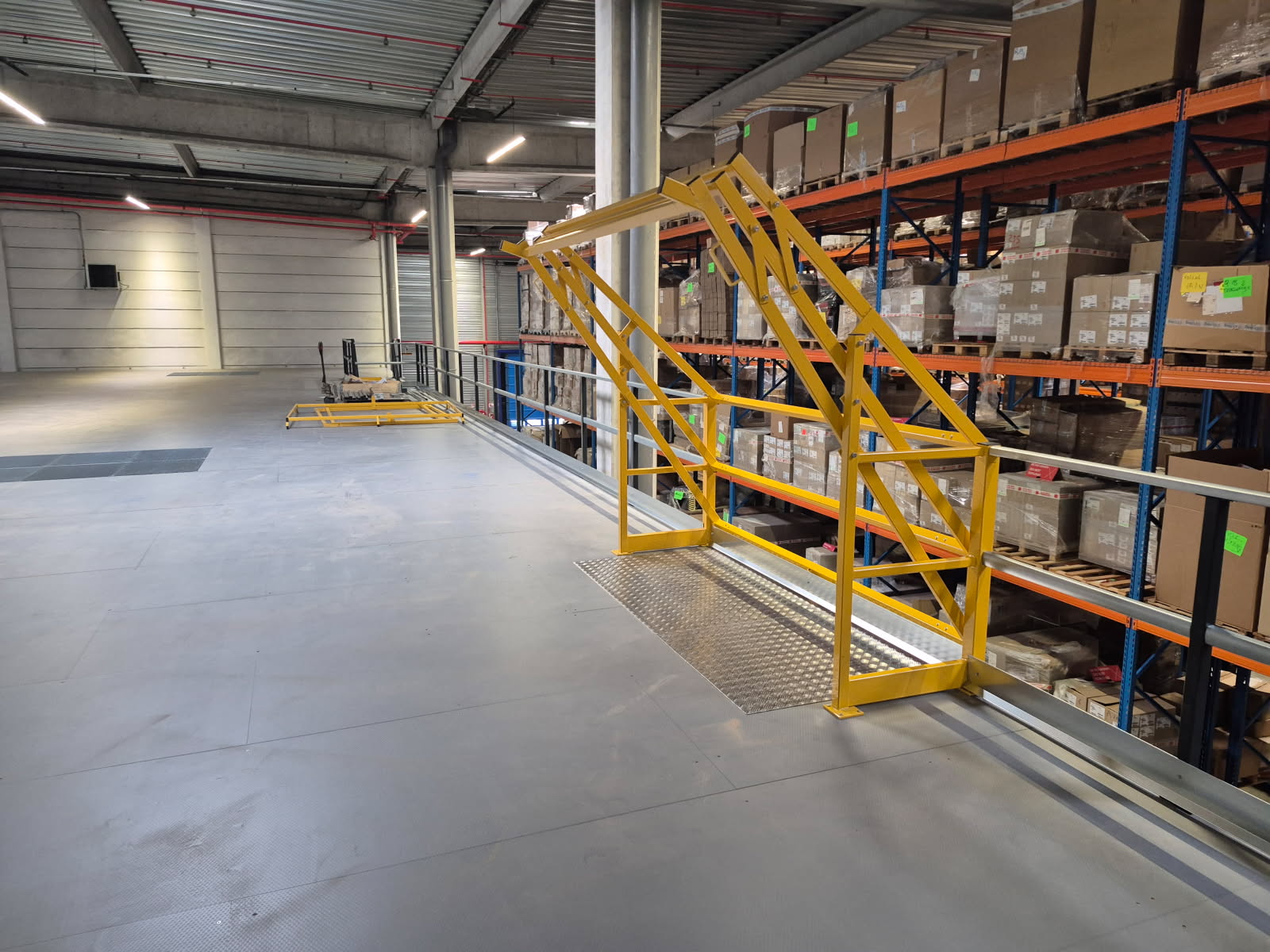 Mezzanine logistique