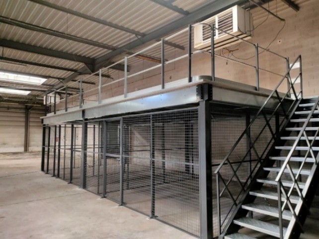 Mezzanine pour atelier
