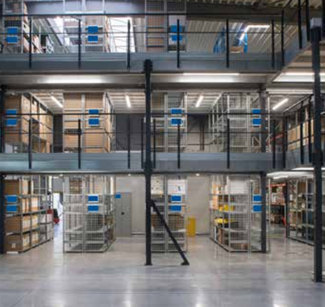 Plateforme sur rayonnage